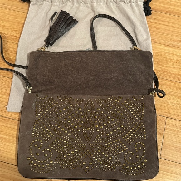 Hogan brown suede cross body /clutch bag, with brass studs. Two pockets. New - Picture 4 of 13